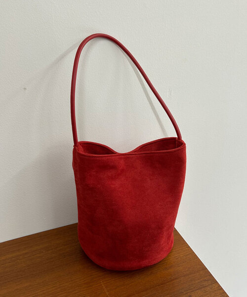 SHENERY(シーナリー)の「【スタッフからも好評】スエードライクバッグ(トートバッグ・レディース・レッド/ブラウン/ブラック・FREE)」の20枚目の写真