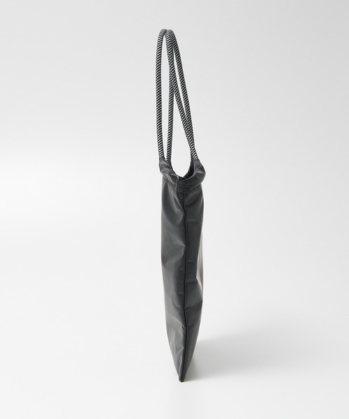 collex（コレックス）の「【WEB限定】【CACHELLIE】コードハンドル メタリックトートバッグ（トートバッグ・レディース・ブラック/ピンク/シルバー・フリー）」の19枚目の写真