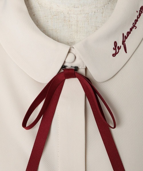 F i.n.t（フィント）の「リボンタイ付きロゴ刺繍衿長袖ブラウス/fint フィント（シャツ/ブラウス・レディース・オフホワイト/ライトベージュ・FREE）」の17枚目の写真