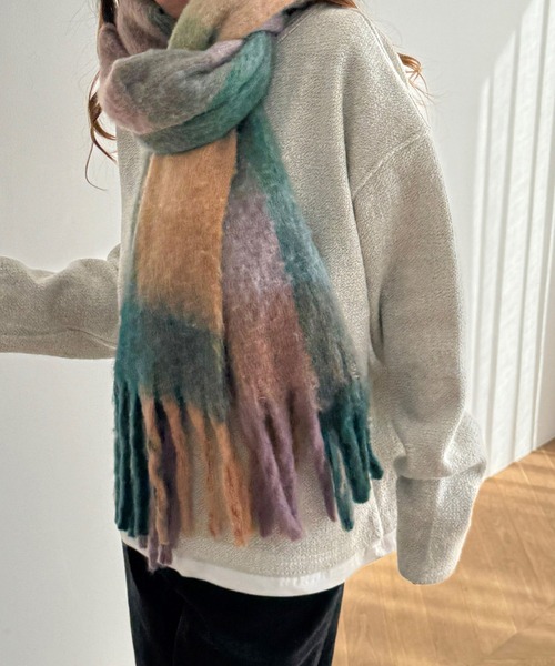 CANAL JEAN（キャナルジーン）の「El mar　ボリュームチェックマフラー（マフラー・レディース・ピンク/オレンジ/イエロー/ブラック・ONE SIZE）」の9枚目の写真