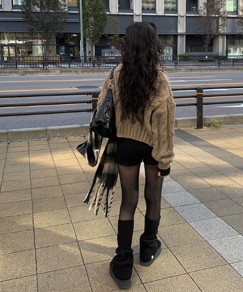 anyonemore（エニワンモア）の「ウエストゴムリブニットショートパンツ（その他パンツ・レディース・ブラック・FREE）」の6枚目の写真