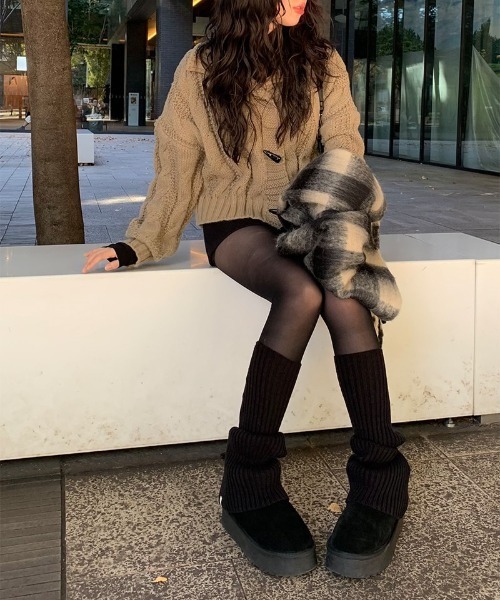 anyonemore（エニワンモア）の「ウエストゴムリブニットショートパンツ（その他パンツ・レディース・ブラック・FREE）」の8枚目の写真