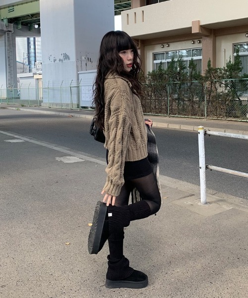 anyonemore（エニワンモア）の「ウエストゴムリブニットショートパンツ（その他パンツ・レディース・ブラック・FREE）」の9枚目の写真