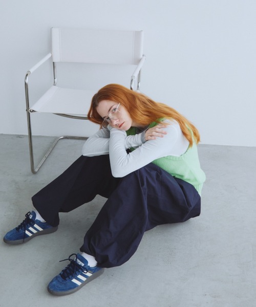 Auntie Rosa Holiday(アンティローザホリデー)の「深Uネックシアーニットベスト(ベスト・レディース・ブラック/グリーン/ピンク・FREE)」の15枚目の写真