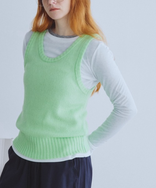 Auntie Rosa Holiday(アンティローザホリデー)の「深Uネックシアーニットベスト(ベスト・レディース・ブラック/グリーン/ピンク・FREE)」の16枚目の写真