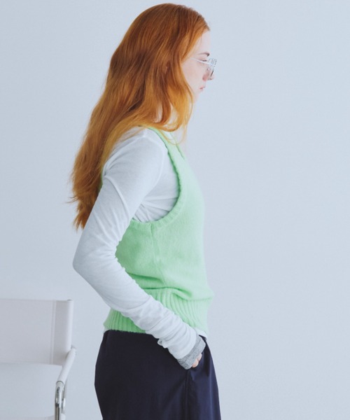 Auntie Rosa Holiday(アンティローザホリデー)の「深Uネックシアーニットベスト(ベスト・レディース・ブラック/グリーン/ピンク・FREE)」の17枚目の写真