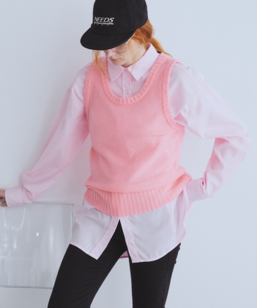 Auntie Rosa Holiday(アンティローザホリデー)の「深Uネックシアーニットベスト(ベスト・レディース・ブラック/グリーン/ピンク・FREE)」の6枚目の写真