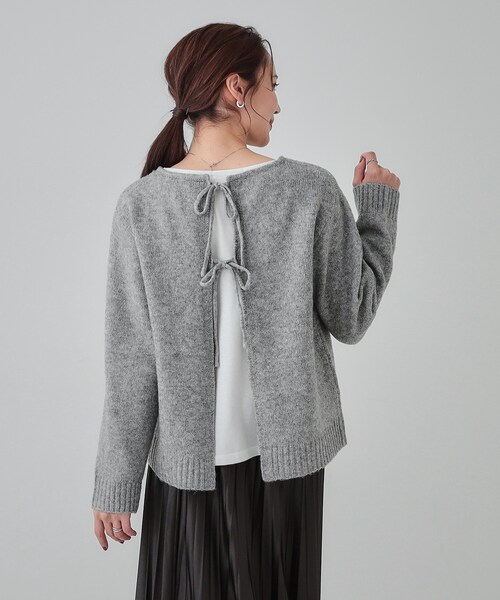 SHOO・LA・RUE(シューラルー)の「◆【S-LL/前後2WAY】カジュアルでもフェミニンでも バックリボンニット+ロンT(ニット/セーター・レディース・グレー/ブルーグリーン/ピンク系/ベージュ・01/02/03/04)」の9枚目の写真