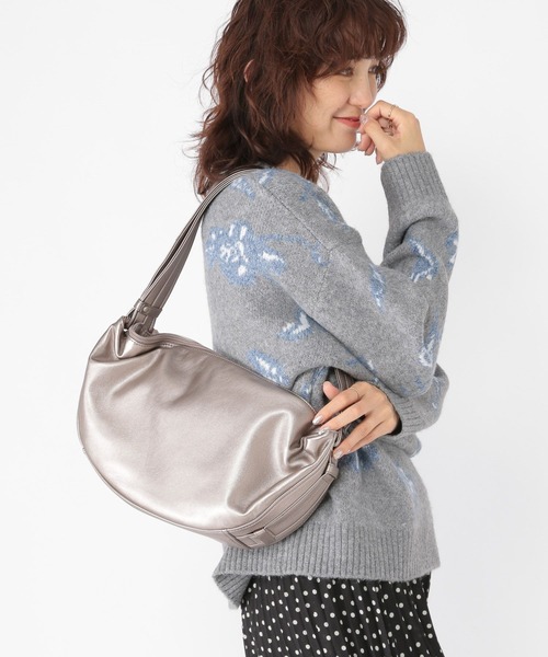 studio CLIP(スタディオクリップ)の「【軽量】軽らく柔らか合皮ショルダー(ショルダーバッグ・レディース・ブラック/アイボリー/その他2・FREE)」の3枚目の写真