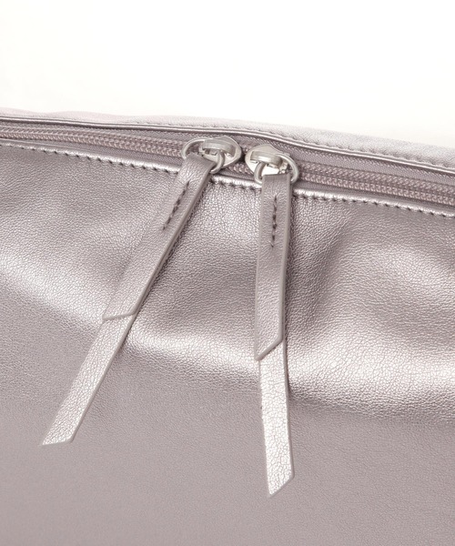 studio CLIP(スタディオクリップ)の「【軽量】軽らく柔らか合皮ショルダー(ショルダーバッグ・レディース・ブラック/アイボリー/その他2・FREE)」の17枚目の写真