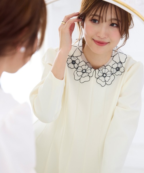 Rose Tiara(ローズティアラ)の「【セットアップ対応】フラワー襟ブラウス(シャツ/ブラウス・レディース・ブラック/オフホワイト・38/46/42)」の17枚目の写真