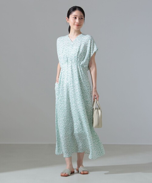 美品 デミルクスビームス 定価2,6万円 ボリュームフレアワンピース B323 美品 デミルクスビームス 定価2,6万円 ボリュームフレア