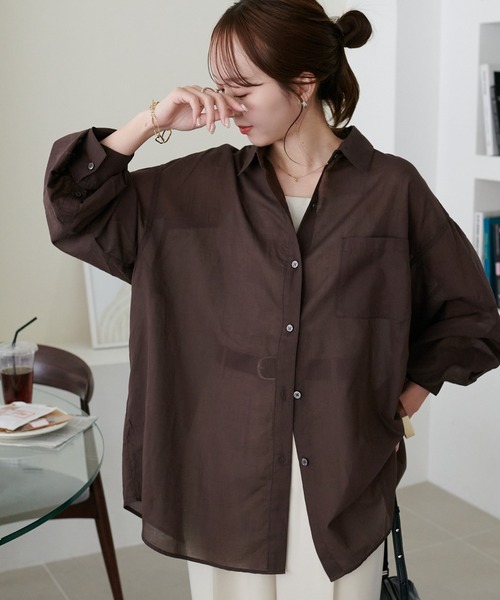 DISCOAT（ディスコート）の「コットンシアーレギュラーシャツ（シャツ/ブラウス・レディース・ネイビー/ベージュ/ピンク/ブラック/オフホワイト/ブルー/ブルー系その他/ベージュ系その他/ダークブラウン/ブルー系その他2/アイボリー・FREE）」の5枚目の写真