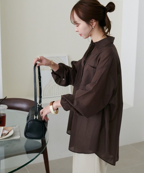 DISCOAT（ディスコート）の「コットンシアーレギュラーシャツ（シャツ/ブラウス・レディース・ネイビー/ベージュ/ピンク/ブラック/オフホワイト/ブルー/ブルー系その他/ベージュ系その他/ダークブラウン/ブルー系その他2/アイボリー・FREE）」の20枚目の写真