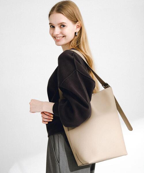 URBAN RESEARCH Sonny Label（アーバンリサーチサニーレーベル）の「ワンハンドルバケツショルダーバッグ（ショルダーバッグ・レディース・ブラック/アイボリー/ベージュ・ONE）」の3枚目の写真