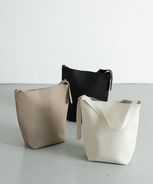 URBAN RESEARCH Sonny Label（アーバンリサーチサニーレーベル）の「ワンハンドルバケツショルダーバッグ（ショルダーバッグ・レディース・ブラック/アイボリー/ベージュ・ONE）」の14枚目の写真