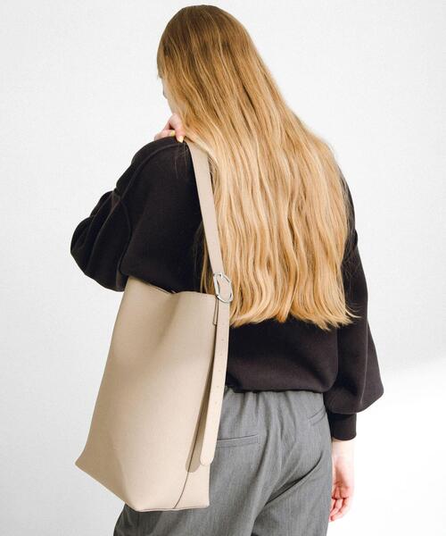 URBAN RESEARCH Sonny Label（アーバンリサーチサニーレーベル）の「ワンハンドルバケツショルダーバッグ（ショルダーバッグ・レディース・ブラック/アイボリー/ベージュ・ONE）」の19枚目の写真