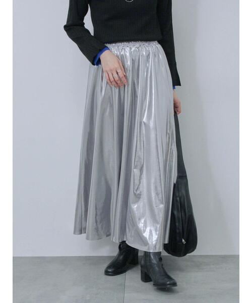 Samansa Mos2 blue（サマンサモスモスブルー）の「◎光沢フレアスカート（スカート・レディース・ブラック/ブラウン/シルバー・F）」の8枚目の写真