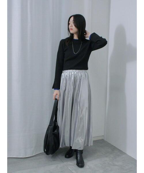 Samansa Mos2 blue（サマンサモスモスブルー）の「◎光沢フレアスカート（スカート・レディース・ブラック/ブラウン/シルバー・F）」の12枚目の写真
