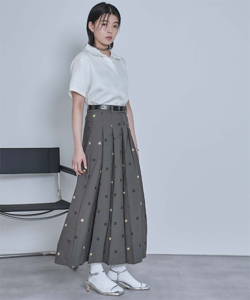 miette（ミエット）の「花柄刺繍プリーツスカート（スカート・レディース・グレー/ブラック・FREE）」の15枚目の写真