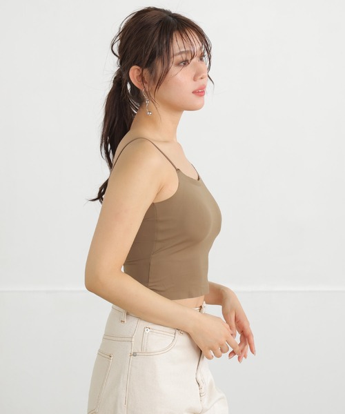 ALTROSE（アルトローズ）の「カップ付き ブラトップ 冷感バック３ライン（キャミソール・レディース・ホワイト/ブラウン/ブラック・FREE）」の10枚目の写真