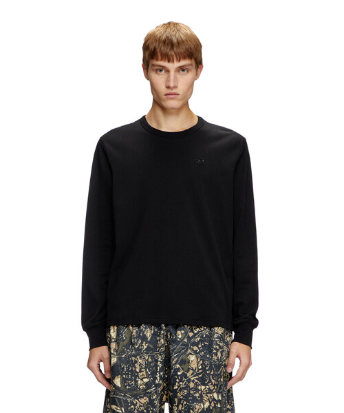 DIESEL（ディーゼル）の「メンズ 長袖Tシャツ T-ADJUST-LS-SLITS-R17（Tシャツ/カットソー・メンズ・ホワイト/ブラック・MEDIUM/SMALL/X-LARGE/XX-LARGE/X-SMALL/XXX-LARGE/LARGE）」の5枚目の写真