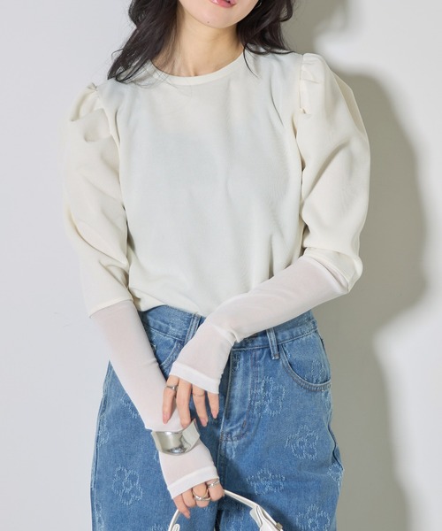 &. NOSTALGIA(アンドドットノスタルジア)の「【ZOZO限定】袖口シアーパワショルトップス(Tシャツ/カットソー・レディース・オフホワイト/ブラック・M)」の2枚目の写真