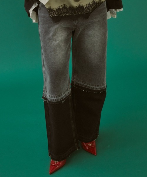 MIRROR STOKE(ミラーストーク)の「【ZOZO限定】COLOR PANEL DENIM PANTS/カラーパネルデニムパンツ(デニムパンツ・レディース・グレー/サックスブルー・LARGE/MEDIUM)」の1枚目の写真