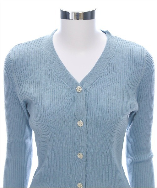 CLEAR BASIC（クリアベーシック）の「ビジューボタンニットカーディガン[春 オフィスカジュアル 着回し抜群 大人 カジュアル]≪SS新作≫（カーディガン/ボレロ・レディース・ブルーグレー/アイボリー/ピンク・F）」の13枚目の写真