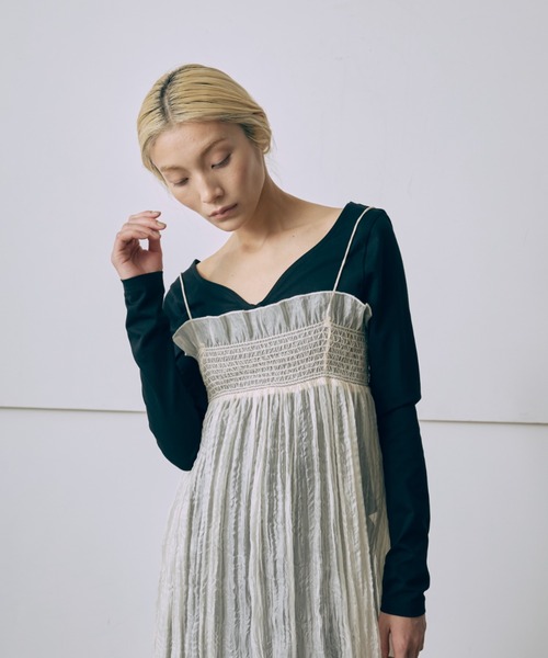 EN NEUME（エンノイム）の「Seam-Stitched Tops（Tシャツ/カットソー・レディース・ブラック/オフホワイト/ライトグレー・FREE）」の3枚目の写真