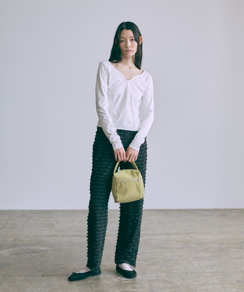 EN NEUME（エンノイム）の「Seam-Stitched Tops（Tシャツ/カットソー・レディース・ブラック/オフホワイト/ライトグレー・FREE）」の21枚目の写真