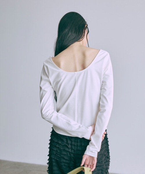 EN NEUME（エンノイム）の「Seam-Stitched Tops（Tシャツ/カットソー・レディース・ブラック/オフホワイト/ライトグレー・FREE）」の6枚目の写真