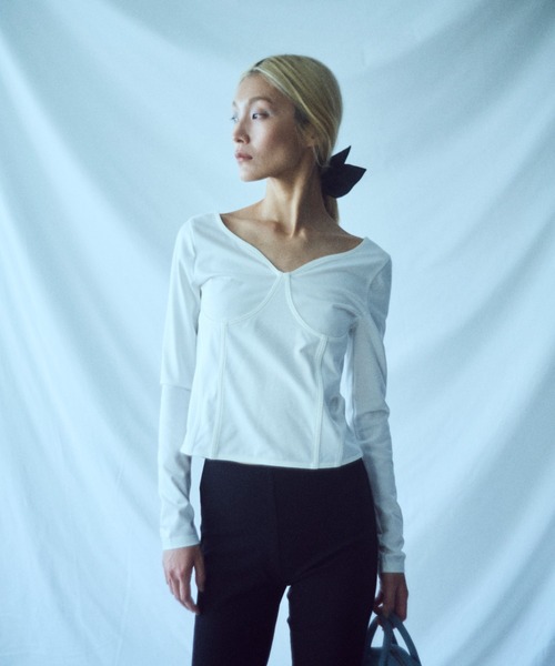 EN NEUME（エンノイム）の「Seam-Stitched Tops（Tシャツ/カットソー・レディース・ブラック/オフホワイト/ライトグレー・FREE）」の9枚目の写真