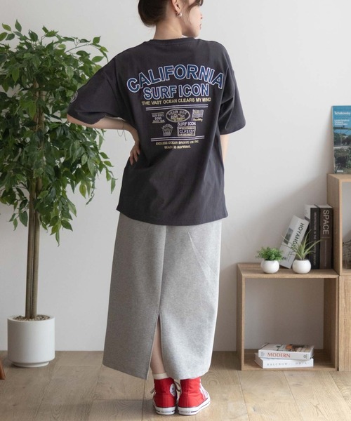 UNDERWRAPS(アンダーラップス)の「UNDERWRAPS BIGデニム貼り付けスリットTシャツ(Tシャツ/カットソー・レディース・ライトピンク/ライトグリーン/ダークグレー・フリー)」の4枚目の写真