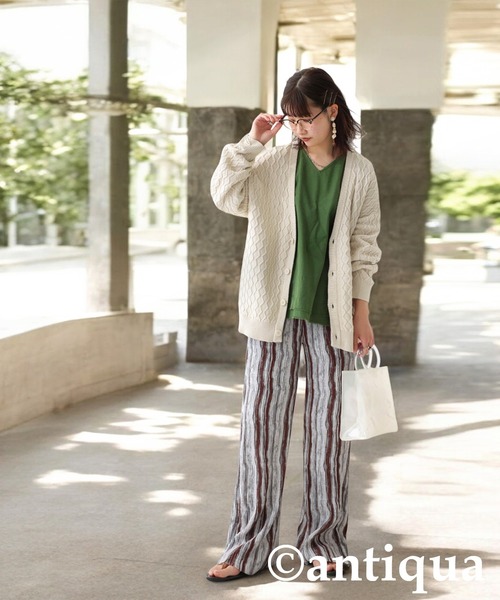 antiqua（アンティカ）の「アランニットカーディガン（ニット/セーター・レディース・グリーン/ブラック/ベージュ・ONESIZE）」の7枚目の写真