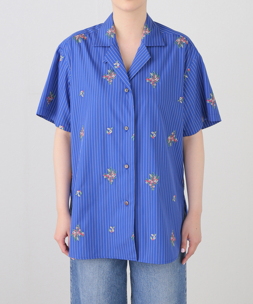 PONTI(ポンティ)の「PONTI Flower Embroidery Striped Shirt PO1Q014:シャツ(シャツ/ブラウス・レディース・ブルー・FREE)」の3枚目の写真