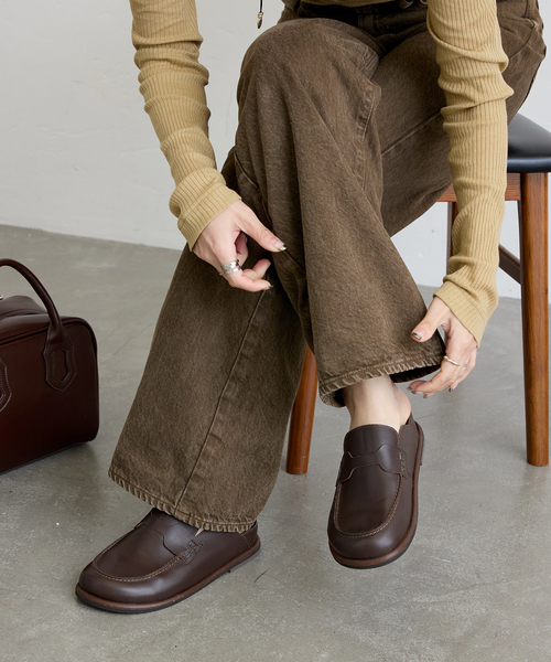 LAYAS(レイヤーズ)の「【LAYAS】MULE LOAFER(ローファー・レディース・ブラウン/ブラック・37/36/38)」の1枚目の写真