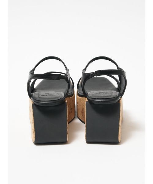 Bella lume(ベッラルーメ)の「【NK】【it】【Bella Lume(ベッラルーメ)】ウェッジサンダル(サンダル・レディース・ブラック/シルバー/アイボリー・SMALL/MEDIUM/LARGE)」の6枚目の写真