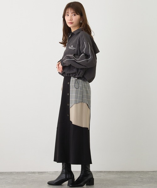NICOLE CLUB(ニコル クラブ)の「トラックハーフジッププルオーバー(シャツ/ブラウス・レディース・グリーン/オフホワイト/ブラック・MEDIUM)」の7枚目の写真