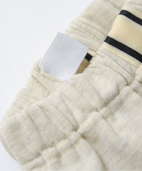 b・ROOM（ビールーム）の「4分丈サイドラインスウェットパンツ（その他パンツ・キッズ・トップグレー/ターコイズブルー/レモンイエロー/バイオレット/ブラック/オートミール・110cm/130cm/140cm/150cm/100cm/120cm）」の14枚目の写真