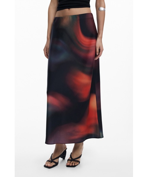 Desigual（デシグアル）の「カラフルブラープリントミディスカート ステイン柄 ブラック（スカート・レディース・レッド・XS/S/M/L/XL）」の3枚目の写真