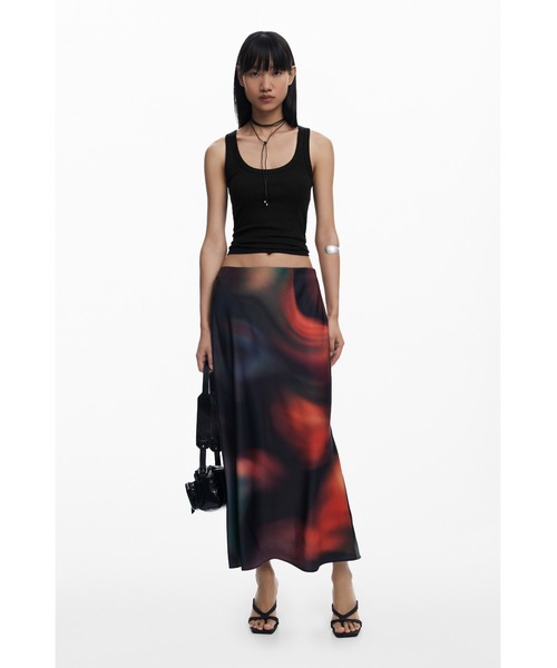 Desigual（デシグアル）の「カラフルブラープリントミディスカート ステイン柄 ブラック（スカート・レディース・レッド・XS/S/M/L/XL）」の5枚目の写真