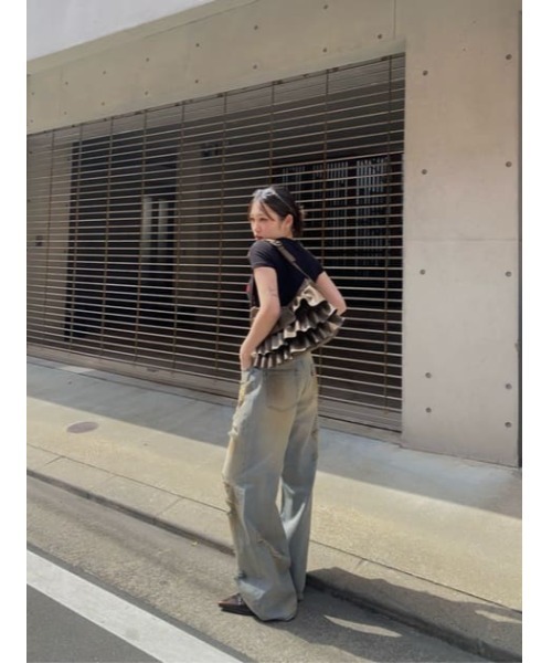 LAGUA GEM(ラグアジェム)の「FRILL ショルダーバッグ(ショルダーバッグ・レディース・ブラック/ブラウン・FREE)」の16枚目の写真