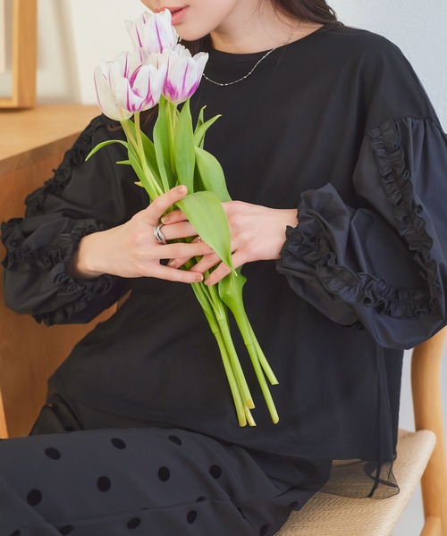 KOBE LETTUCE（コウベレタス）の「異素材ギャザーフリルチュール重ねトップス（Tシャツ/カットソー・レディース・オフホワイト/グレー/ブラック・M）」の11枚目の写真