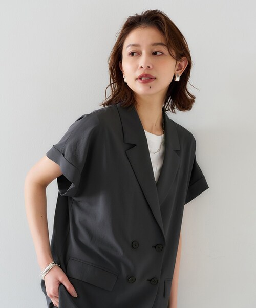 UNTITLED（アンタイトル）の「【セットアップ可能/接触冷感/イージーケア】リラクミスト　ハーフスリーブジャケット（テーラードジャケット・レディース・ベージュ/ブラック/チャコールグレー/ネイビー・01/02/03/00/04/44/48/50）」の16枚目の写真