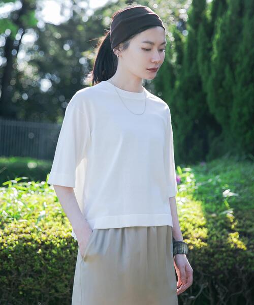 URBAN RESEARCH(アーバンリサーチ)の「new basic ハイゲージニットTシャツ(Tシャツ/カットソー・レディース・レッド/ホワイト/ブラック/ブルー系その他・FREE)」の2枚目の写真