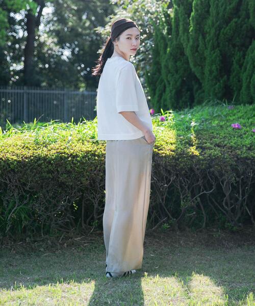 URBAN RESEARCH(アーバンリサーチ)の「new basic ハイゲージニットTシャツ(Tシャツ/カットソー・レディース・レッド/ホワイト/ブラック/ブルー系その他・FREE)」の15枚目の写真