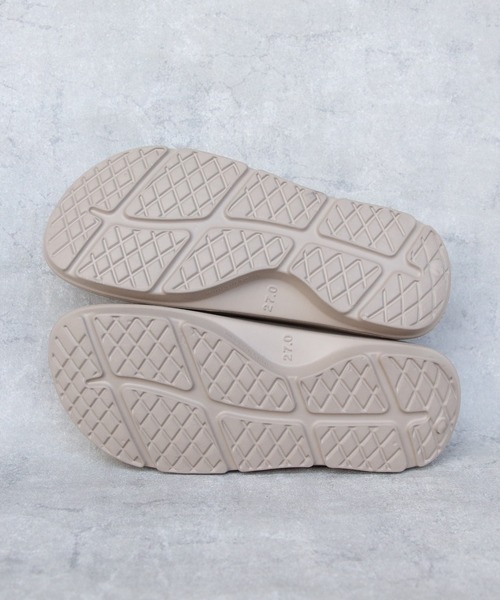 ８(eight)（エイト）の「トングサンダル（サンダル・メンズ・グレー/グレイッシュベージュ/ブラック・24.0cm/23.0cm/27.0cm/26.0cm/28.0cm/25.0cm）」の11枚目の写真