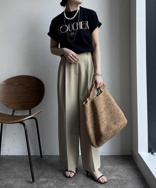 DouDou(ドゥドゥ)の「【WEB限定】フロントバック両面ロゴTEE(Tシャツ/カットソー・レディース・オフホワイト/ブラック/レッド・FREE)」の16枚目の写真