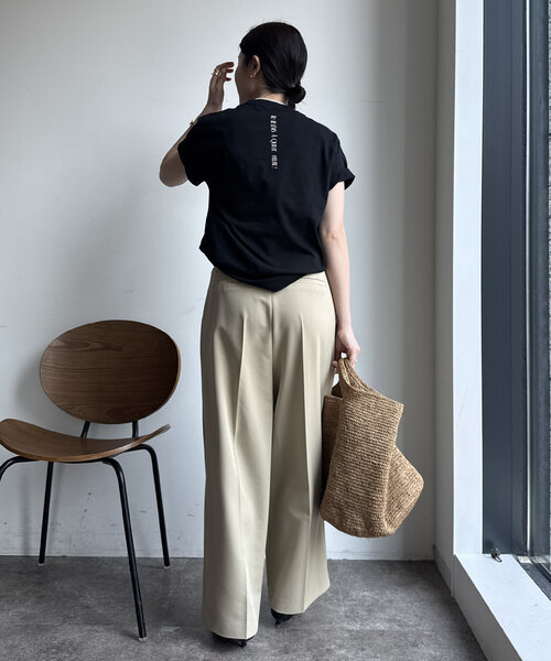 DouDou(ドゥドゥ)の「【WEB限定】フロントバック両面ロゴTEE(Tシャツ/カットソー・レディース・オフホワイト/ブラック/レッド・FREE)」の17枚目の写真